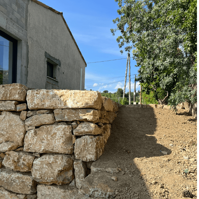 enrochement - mougins, - 06 - 83 - 04